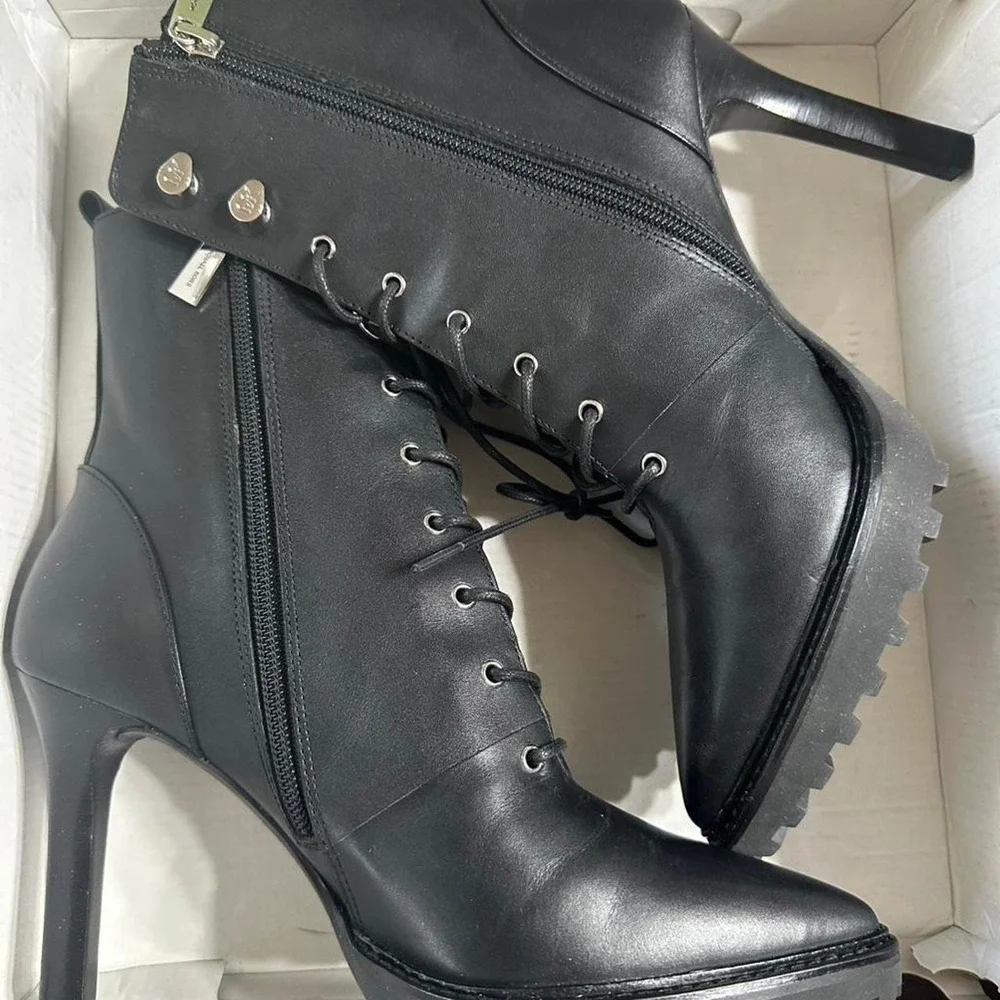 MICHAEL KORS Black Leather Ankle Bootie Women Lace Up Zip‎ Metal Hardware